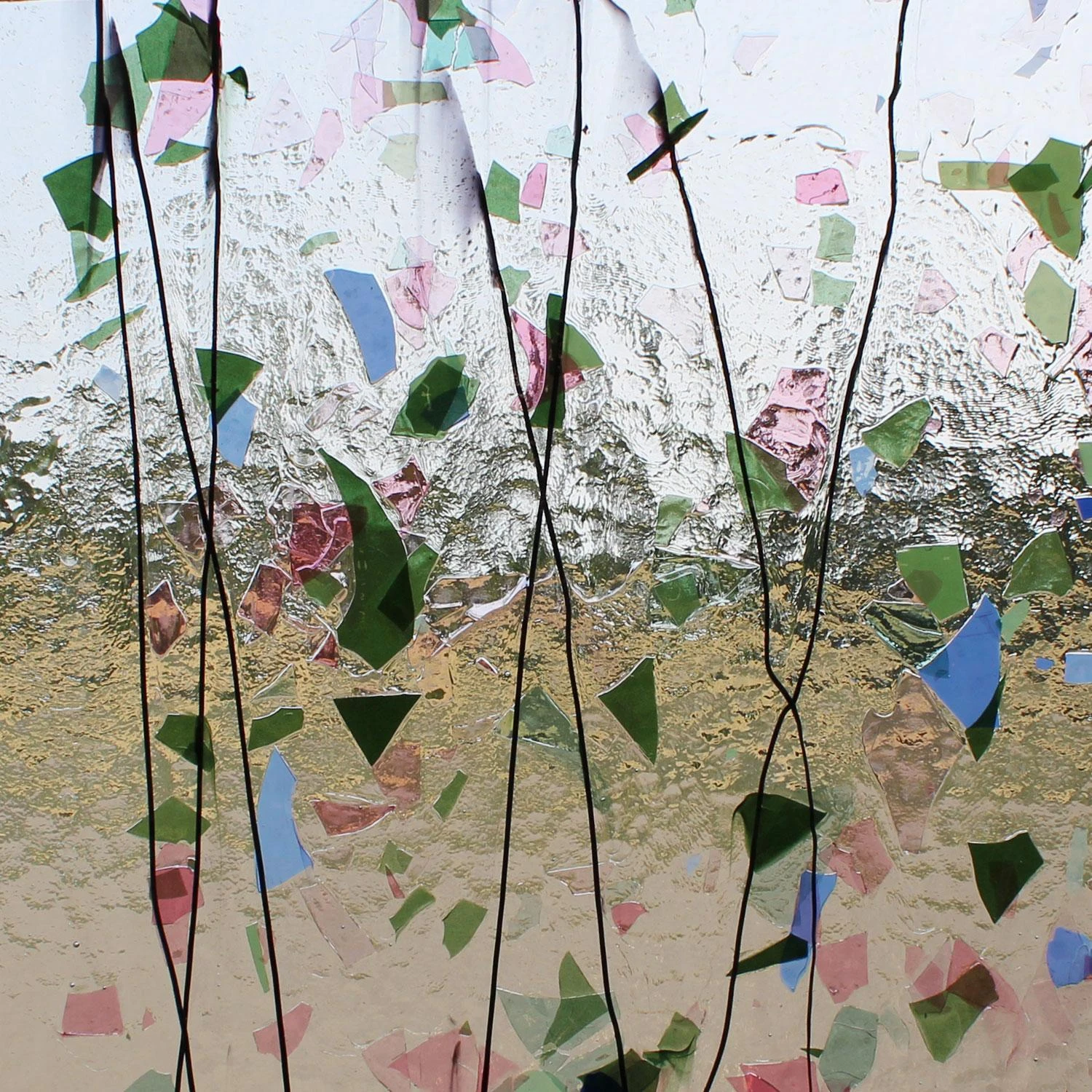 Bullseye Blue, Green, Aqua And Pink On Clear Fracture-Streamer - 90 COE 1 Bullseye Blue, Green, Aqua And Pink On Clear Fracture-Streamer - 90 COE