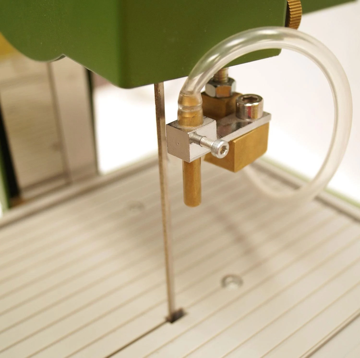 Precision 2000 Deluxe Band Saw 2 Precision 2000 Deluxe Band Saw - Image 2