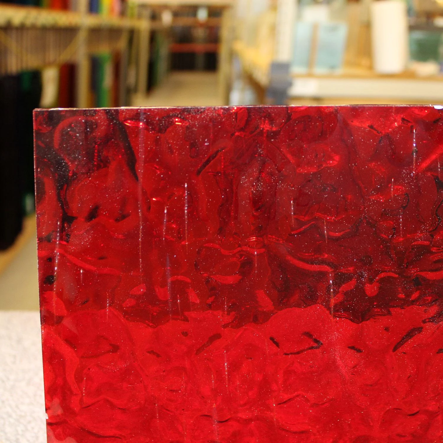 Wissmach Red Transparent Flemish 5 Wissmach Red Transparent Flemish - Image 5